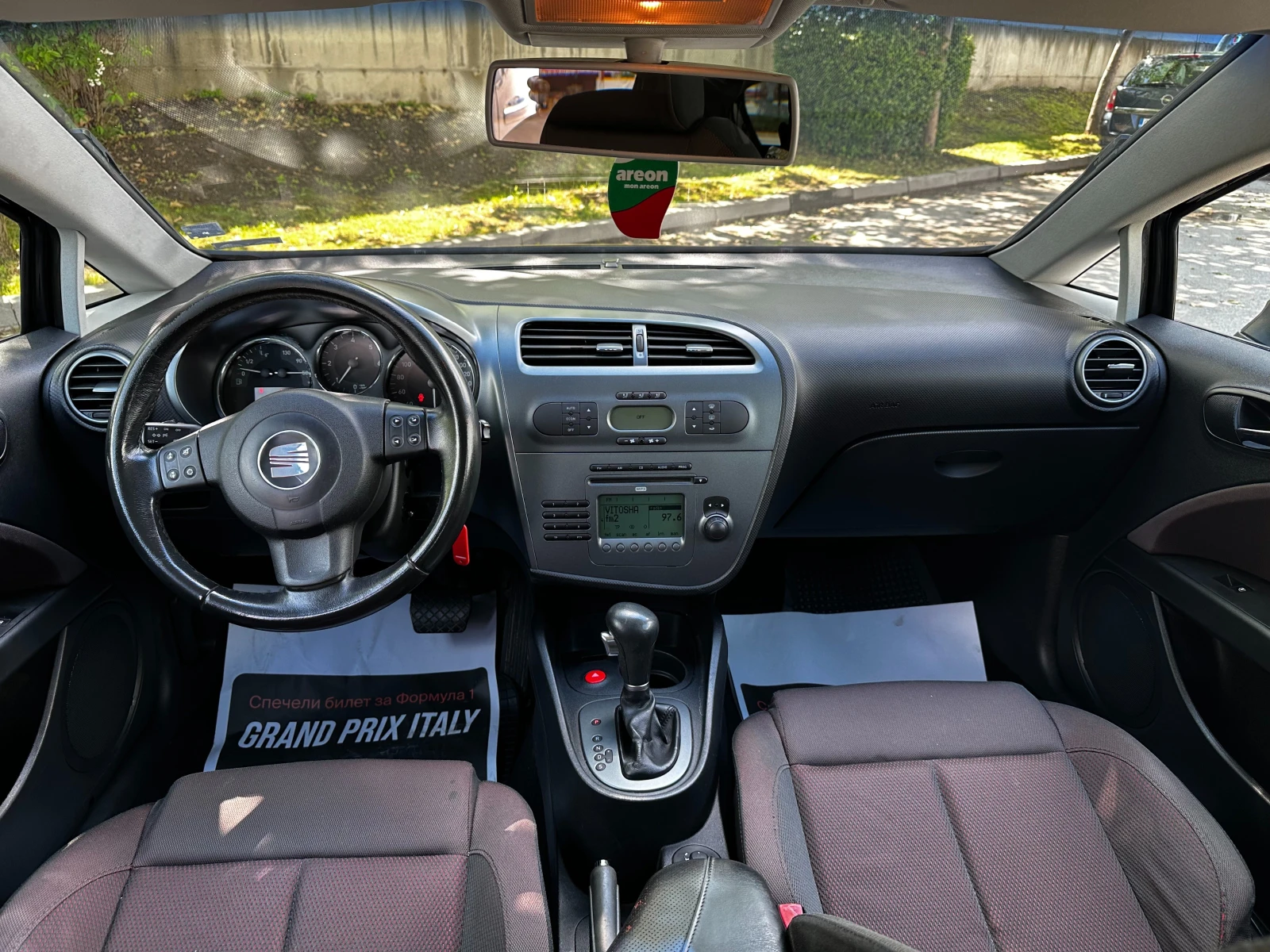 Seat Leon, снимка 11 - Автомобили и джипове - 54775946