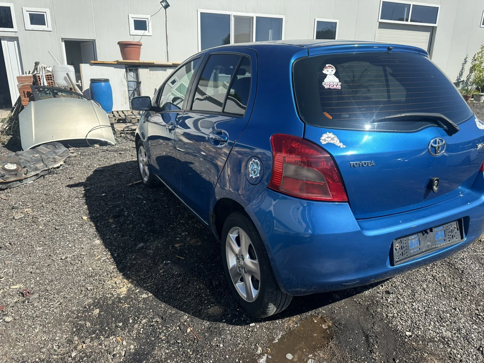 Toyota Yaris 1. 4 D-4D, 90 НА ЧАСТИ, снимка 6 - Автомобили и джипове - 54909277