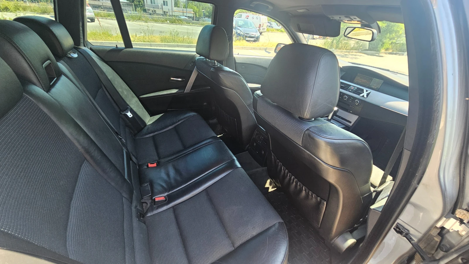 BMW 530 530xd, снимка 16 - Автомобили и джипове - 54980076