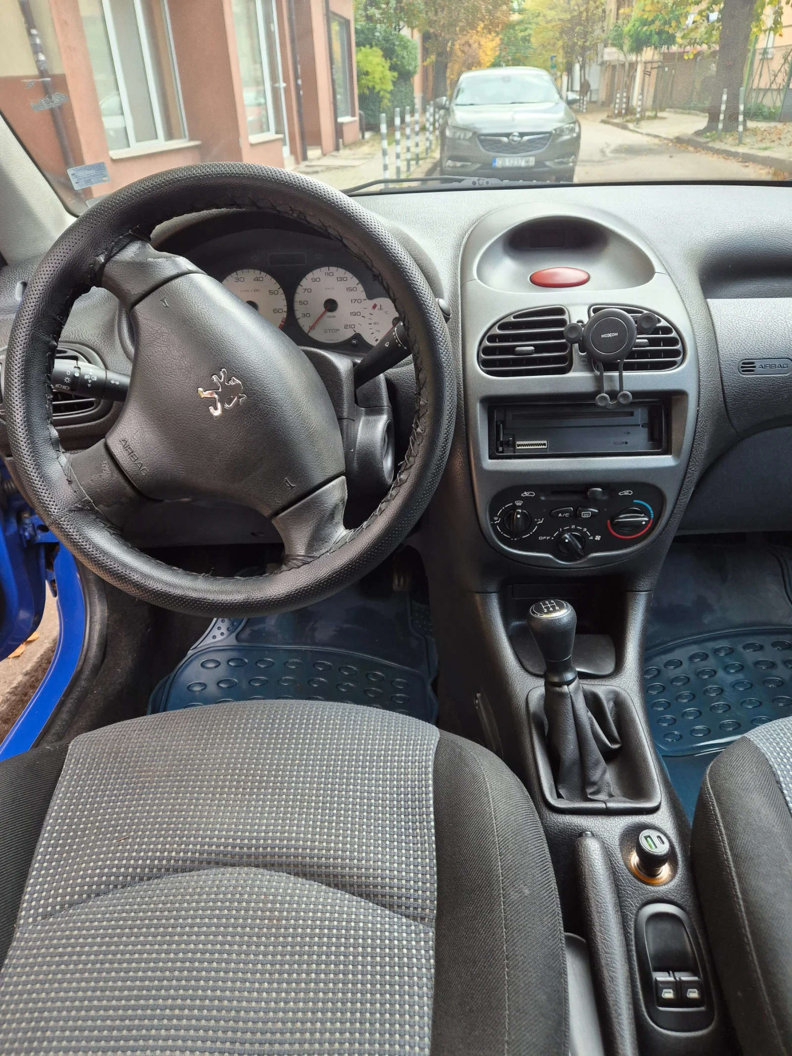 Peugeot 206, снимка 6 - Автомобили и джипове - 55063398