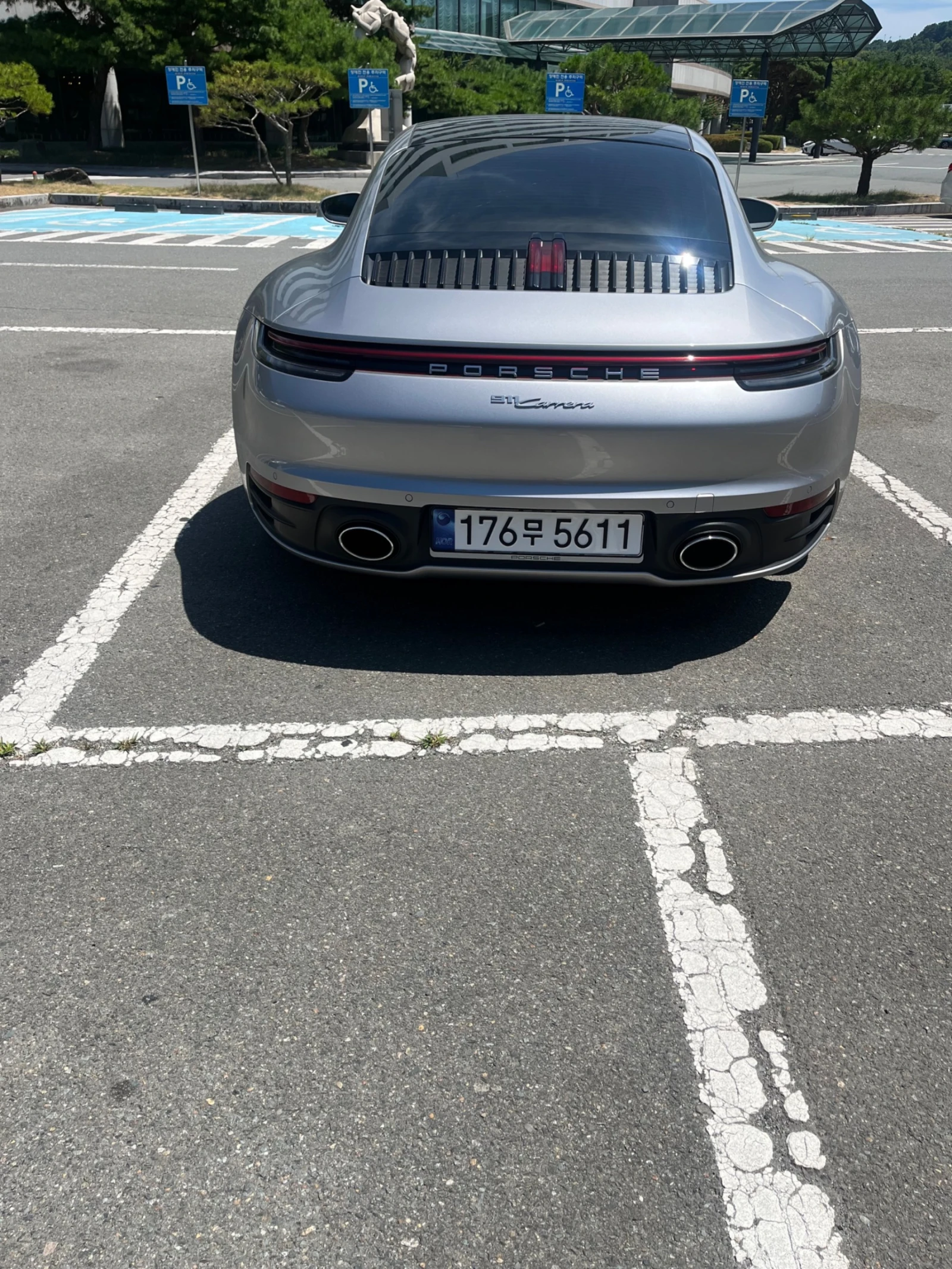 Porsche 911 Carrera* 360* ЛЮК* ПОДГРЕВ ВОЛАН* КРАЙНА ЦЕНА, снимка 4 - Автомобили и джипове - 55608868