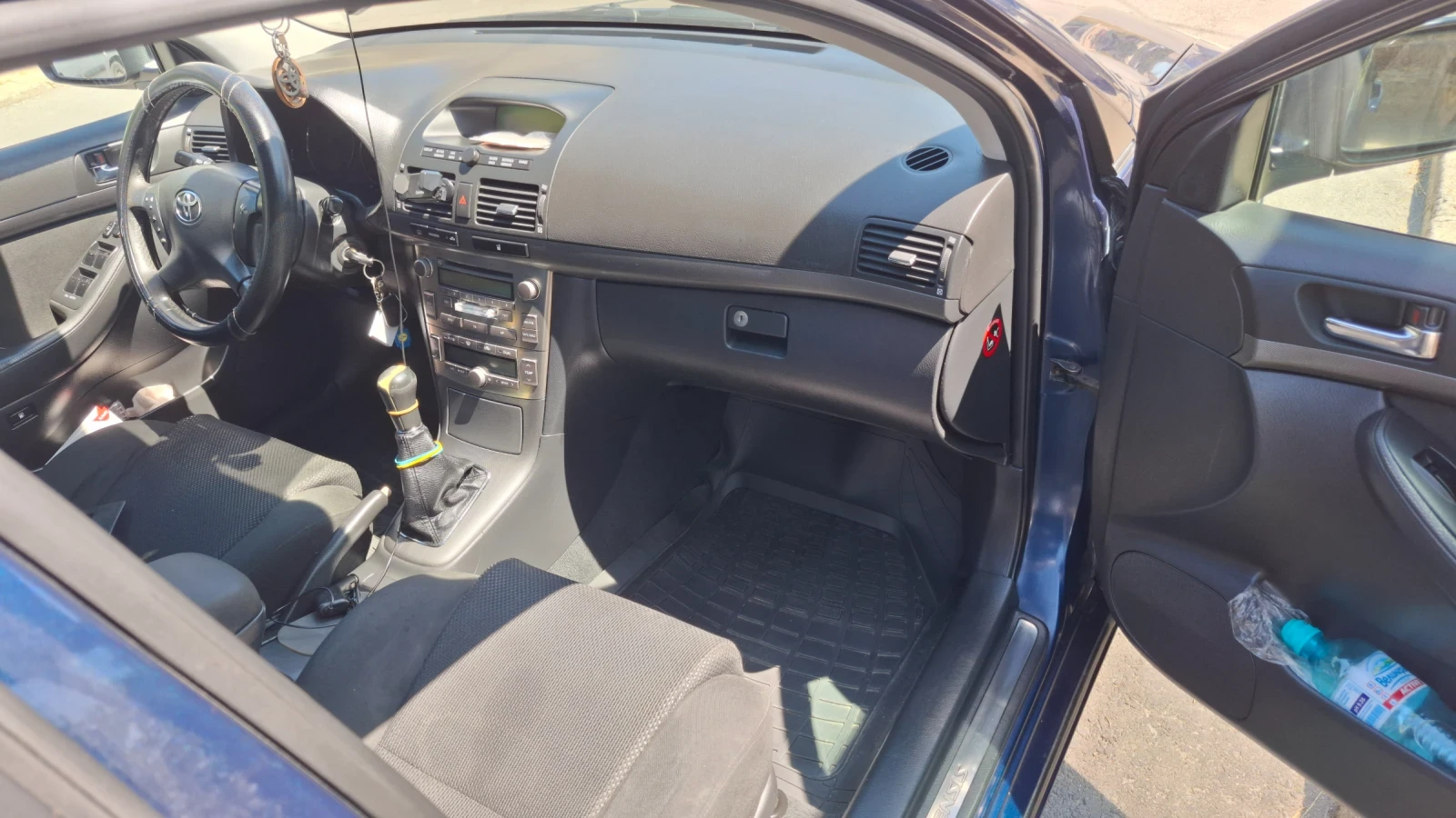 Toyota Avensis T25, снимка 12 - Автомобили и джипове - 55679495