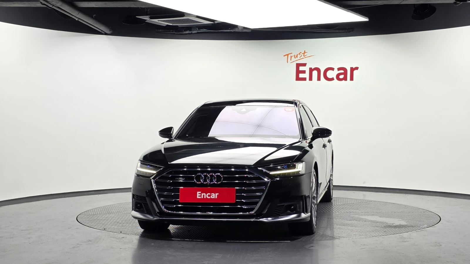 Audi A8, снимка 2 - Автомобили и джипове - 55950338