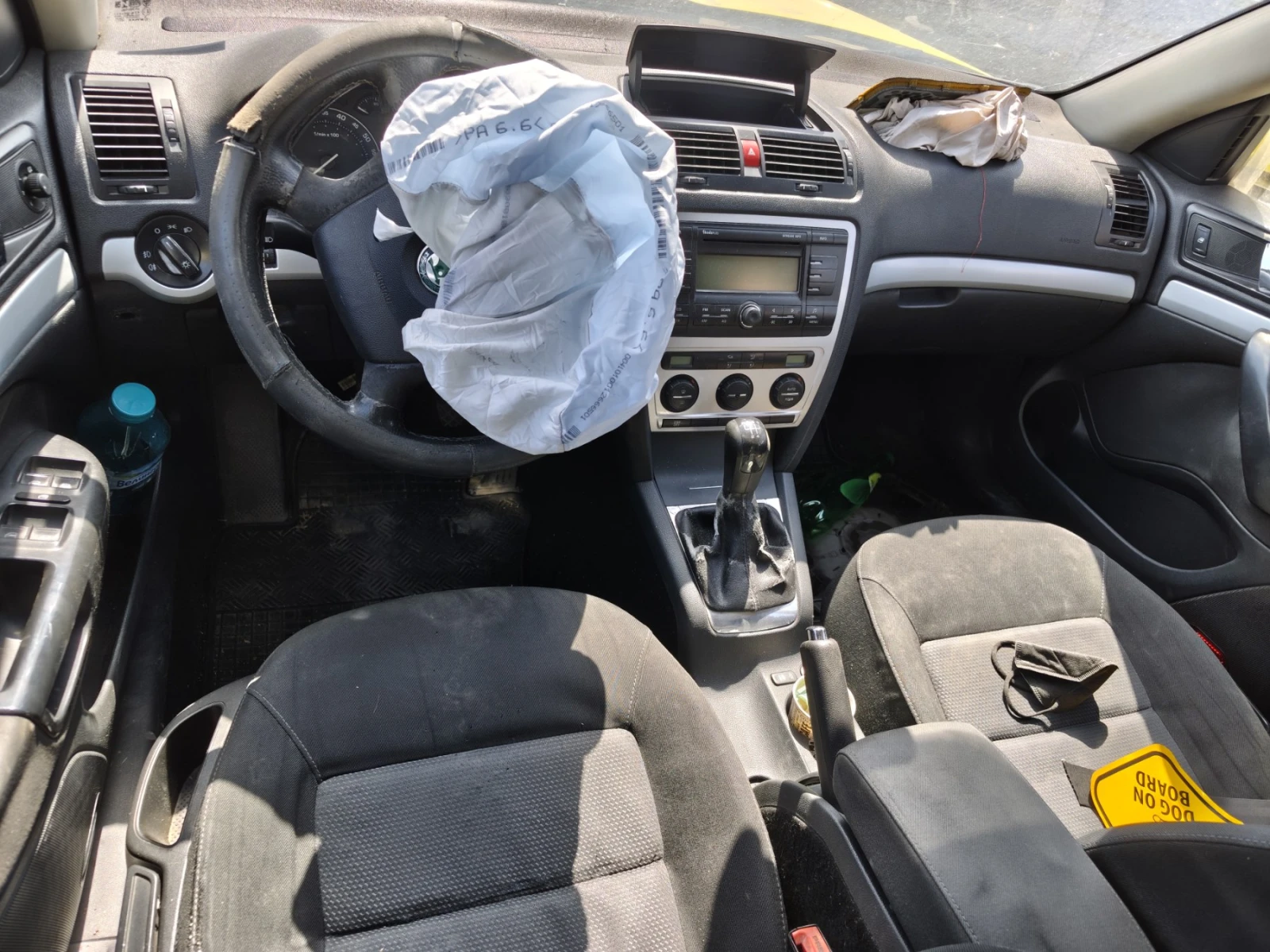 Skoda Octavia 1.6, снимка 5 - Автомобили и джипове - 55950665