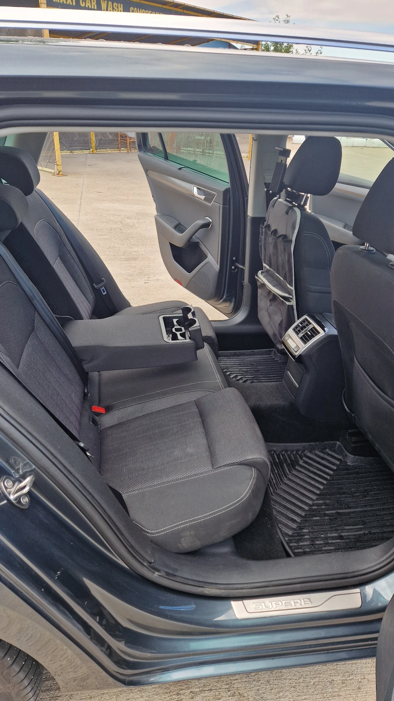 Skoda Superb, снимка 3 - Автомобили и джипове - 56311407