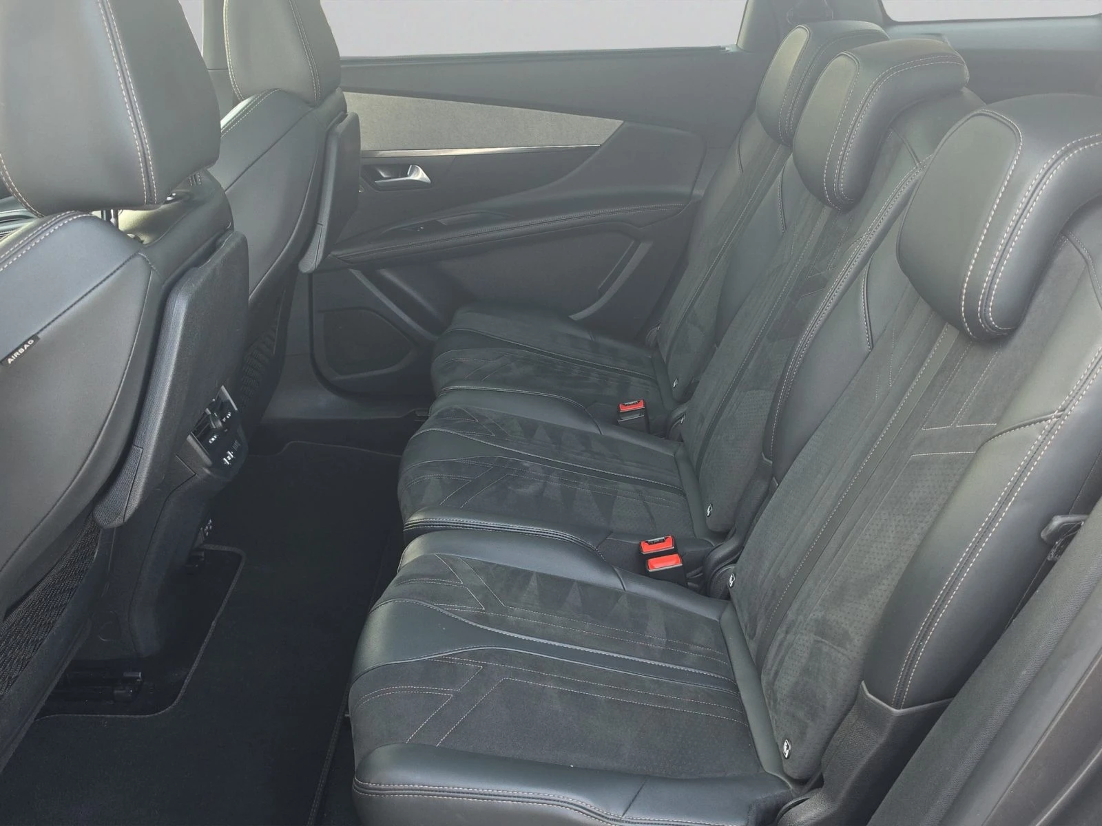Peugeot 5008 New Line GT 1.5 BlueHDi 130 S&S BVM6//2105R17 | Mobile.bg � ����������� 12
