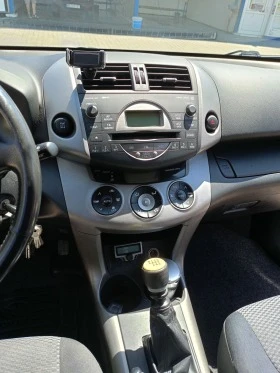 Toyota Rav4 2.2 D4D 136 кс.4х4 2006г., снимка 12