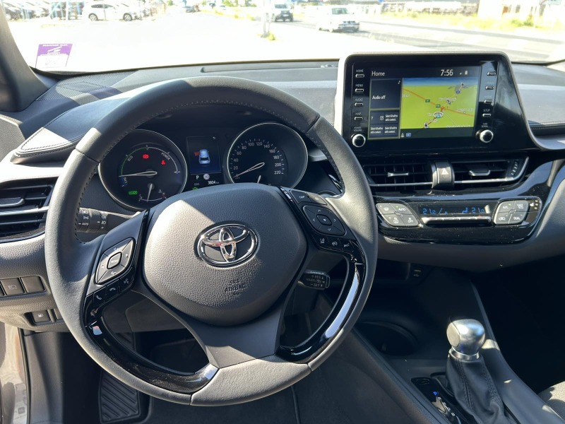 Toyota C-HR 1.8 Hybrid, снимка 12 - Автомобили и джипове - 46123938