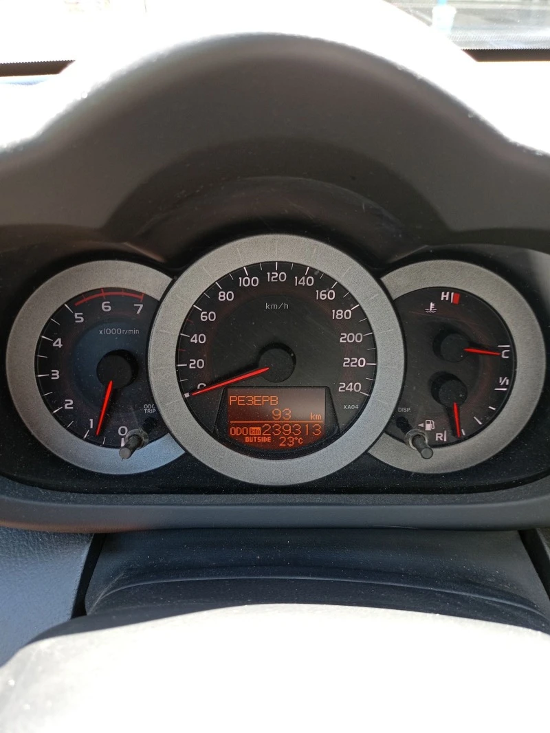 Toyota Rav4 2.2 D4D 136 кс.4х4 2006г., снимка 7 - Автомобили и джипове - 46538476