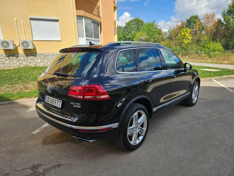 VW Touareg 3.0TDI, снимка 4 - Автомобили и джипове - 47412665