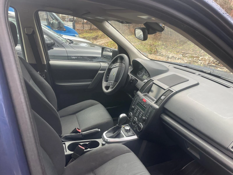 Land Rover Freelander 2.2 HSE TD4 4x4 Automatic, снимка 12 - Автомобили и джипове - 52349753