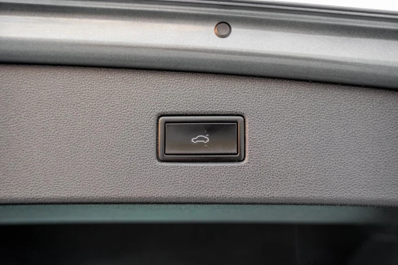 VW Tiguan 2.0TDI/DSG/HIGHLINE/4MOTION/SCR/DIGITAL, снимка 16 - Автомобили и джипове - 51883800