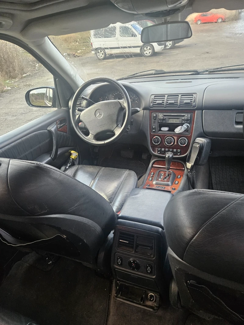 Mercedes-Benz ML 270, снимка 6 - Автомобили и джипове - 53295196