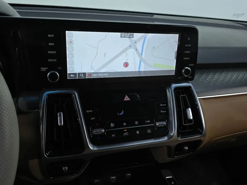 Kia Sorento 2.2 CRDi Signature   2022 модел   Full   ТОП ЦЕНА, снимка 12 - Автомобили и джипове - 55048009