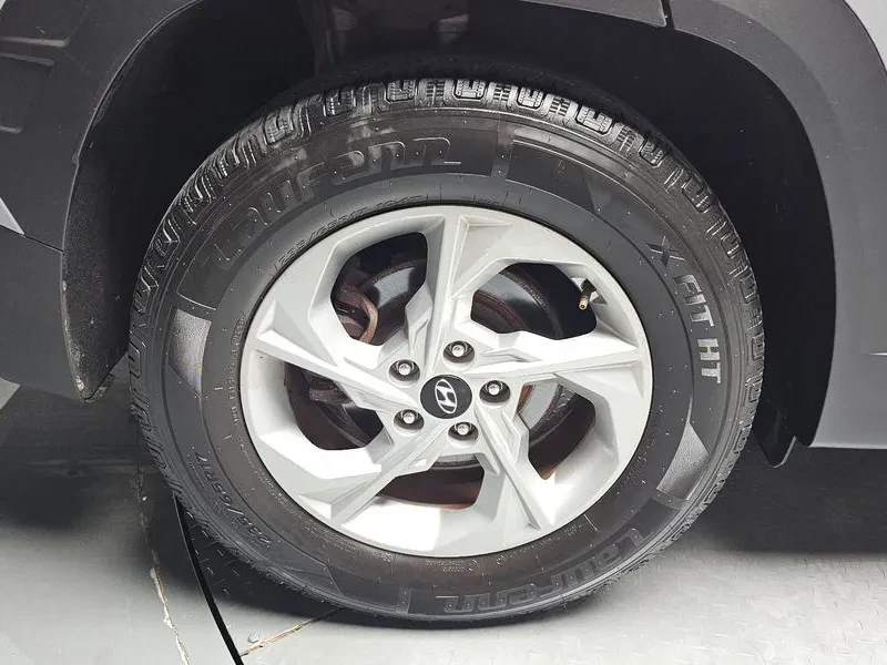 Hyundai Tucson 2.O 4WD MODERN, снимка 5 - Автомобили и джипове - 55733125