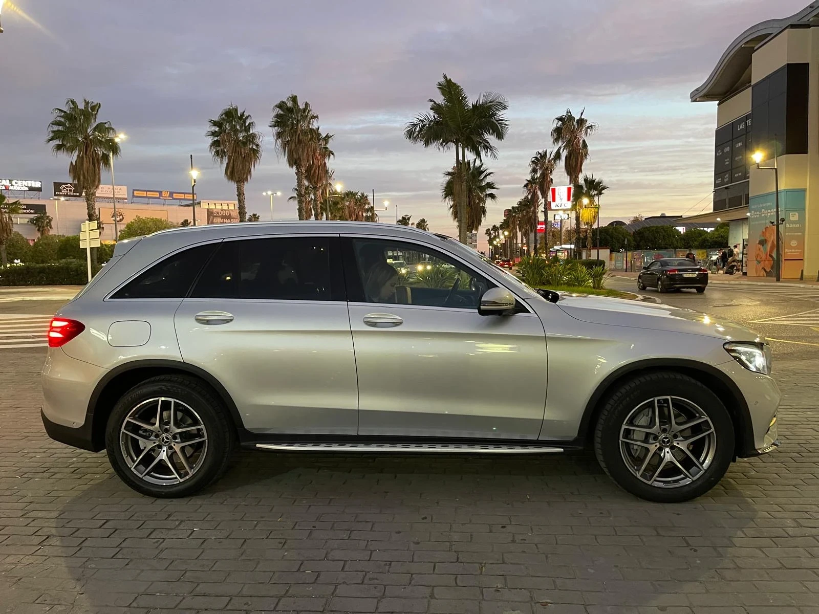 Mercedes-Benz GLC 250  - изображение 4