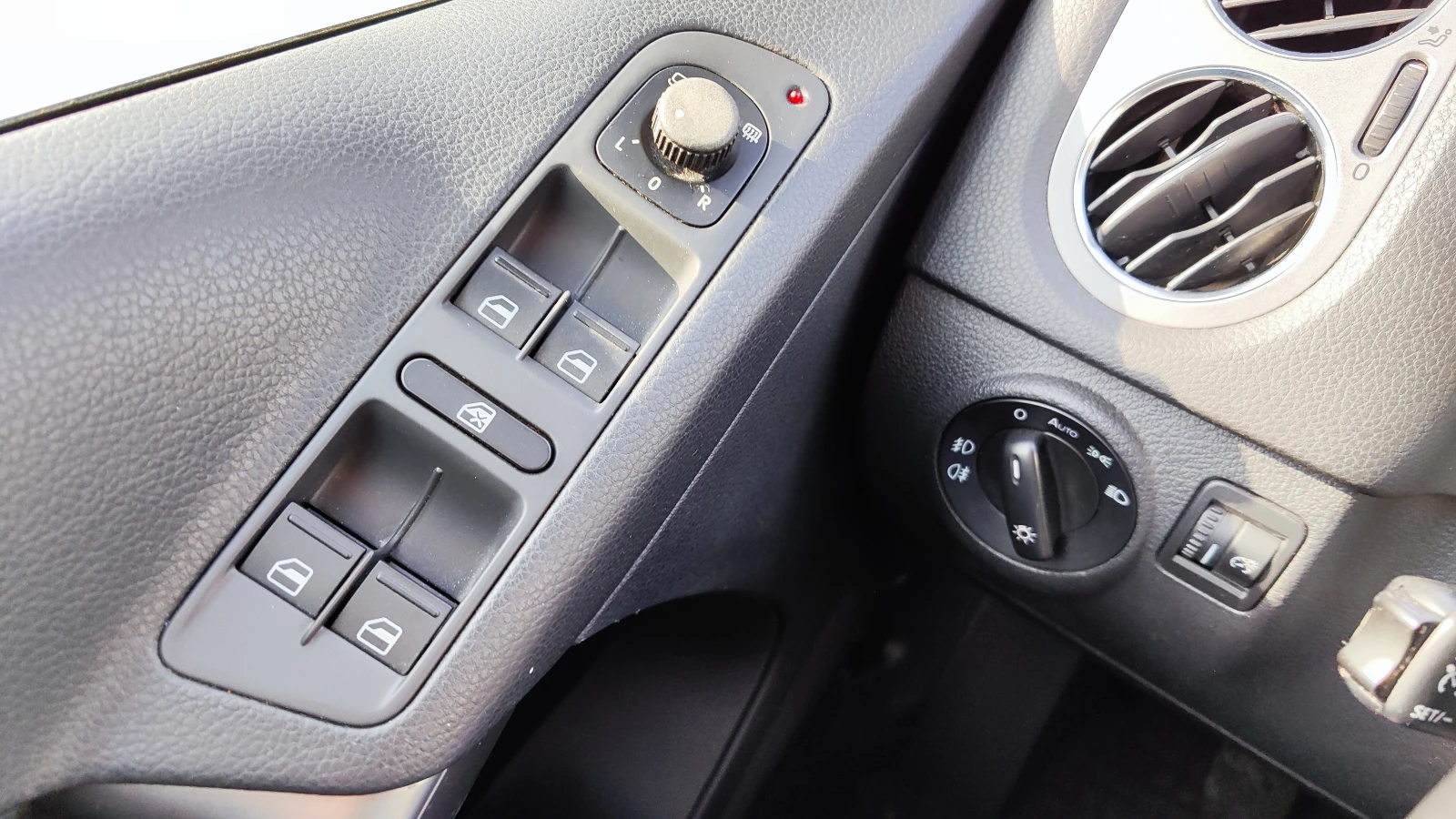 VW Tiguan 2.0 TDi 44   | Mobile.bg   12