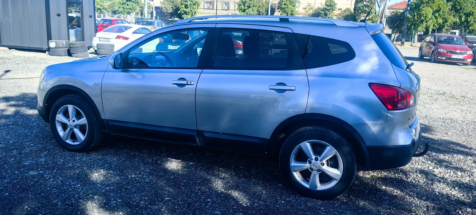 Nissan Qashqai 2.0 d automat 7mesta - изображение 8