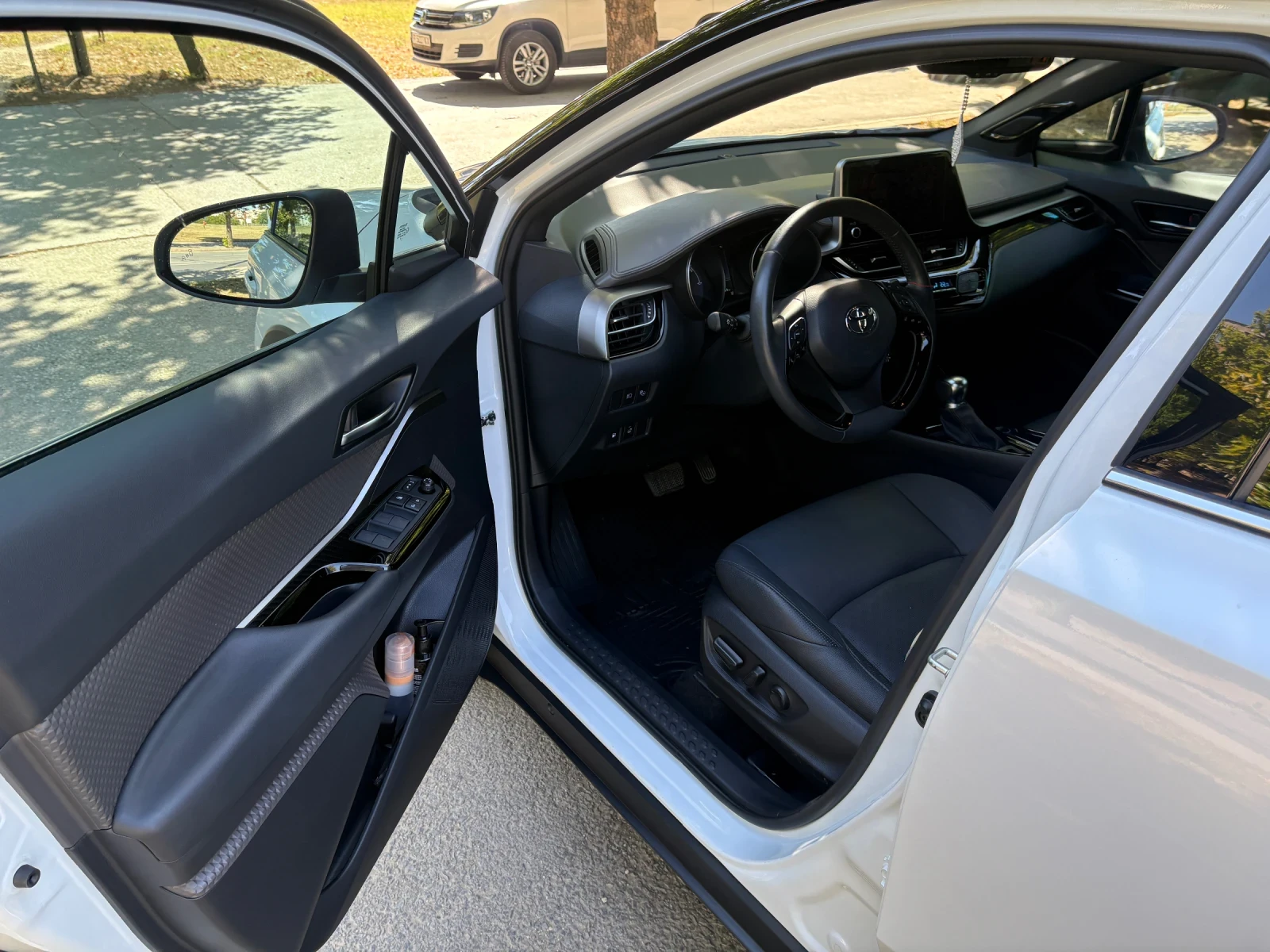 Toyota C-HR 2.0 HYBRID  - изображение 8