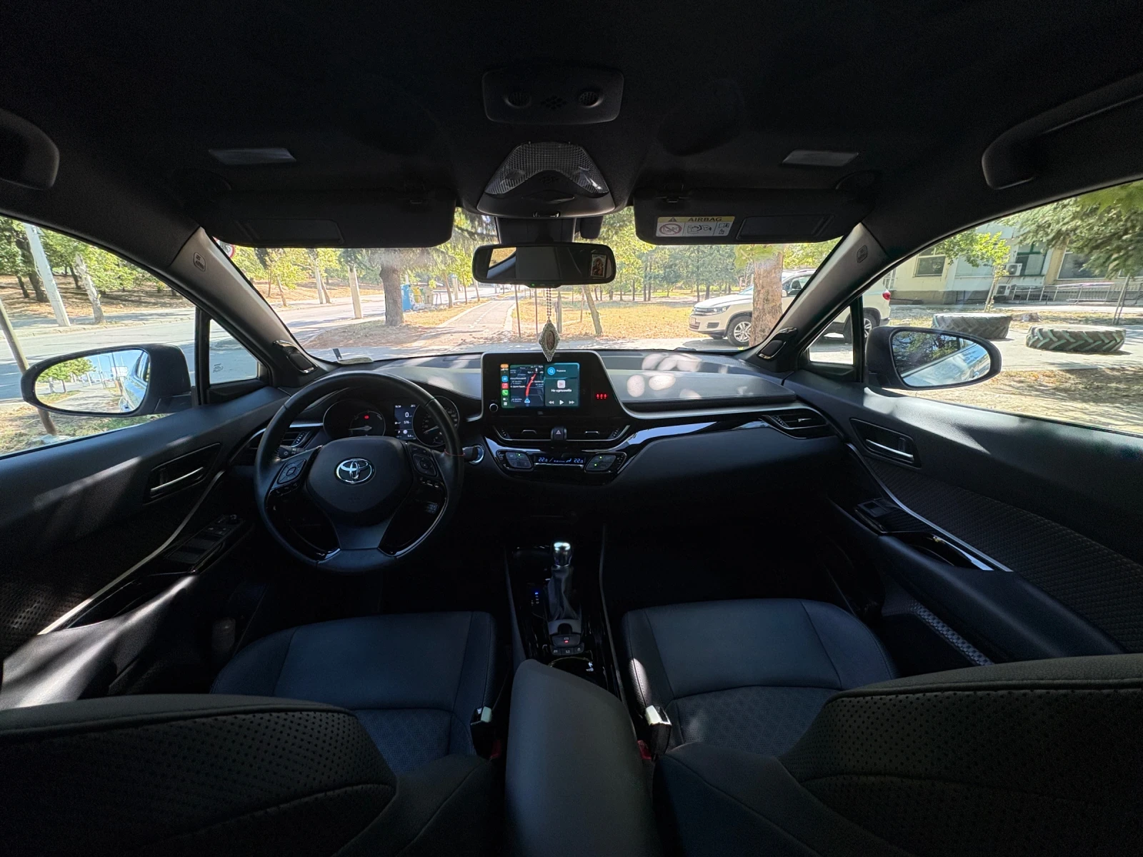 Toyota C-HR 2.0 HYBRID  | Mobile.bg   14