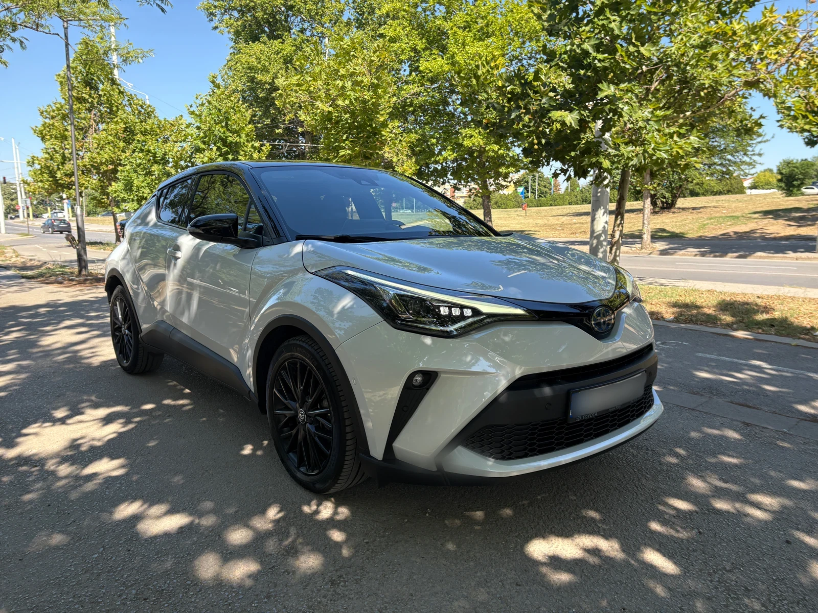 Toyota C-HR 2.0 HYBRID  - изображение 4
