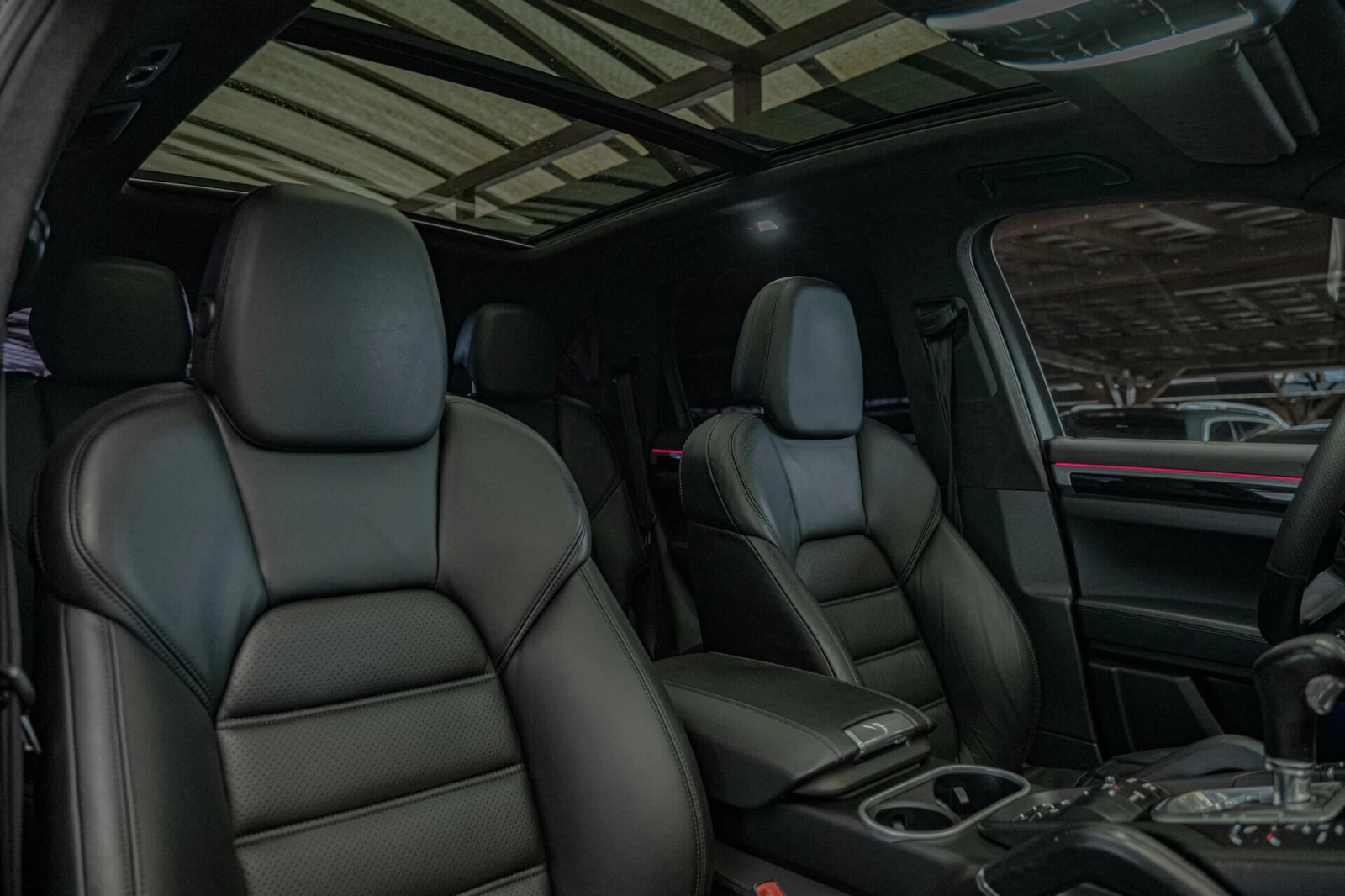 Porsche Cayenne 4.2TDI/PDLS/PASM/Burmester/Ambient/Sport Plus/Подг - изображение 10