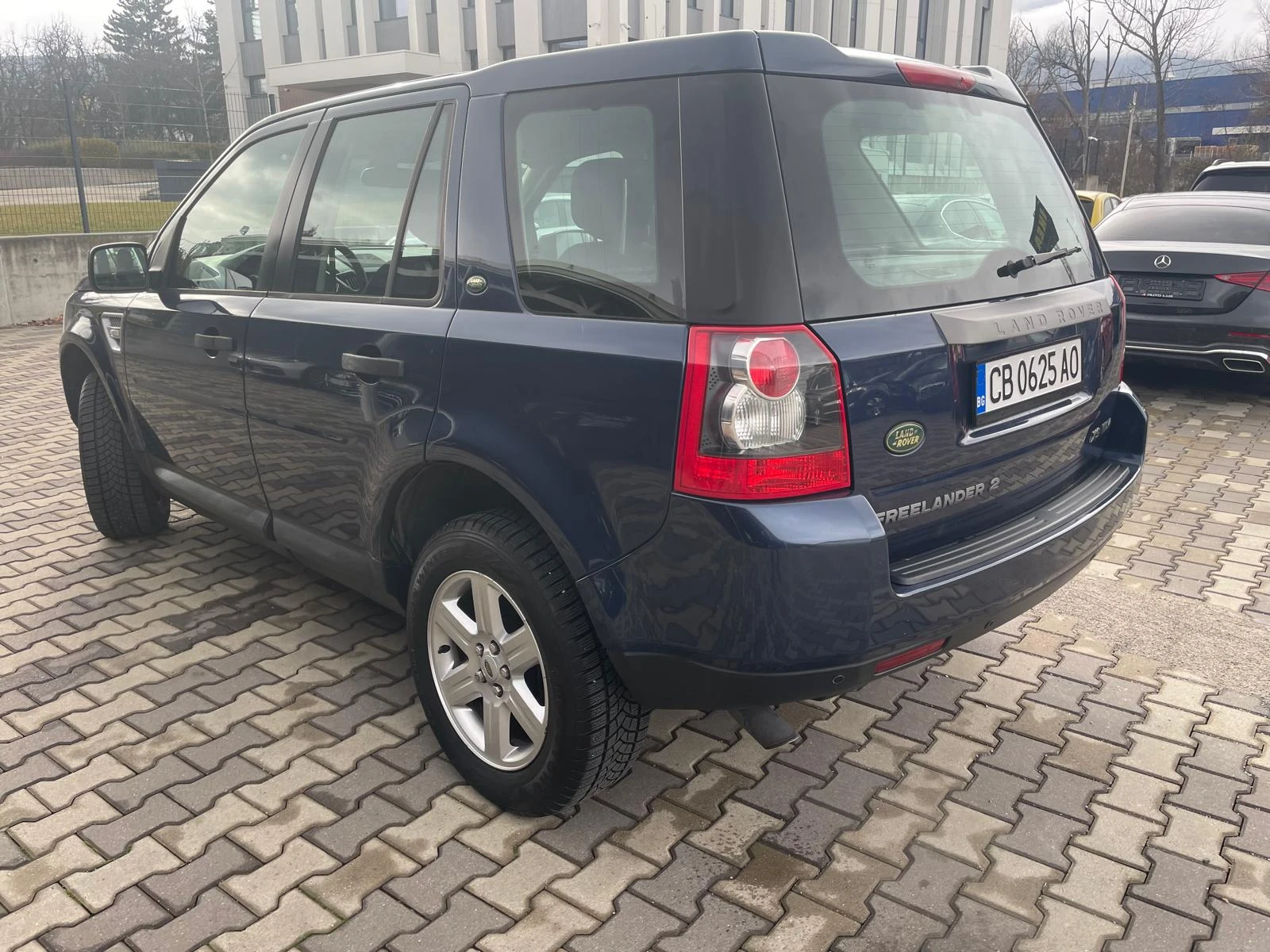 Land Rover Freelander 2.2 HSE TD4 4x4 Automatic - изображение 6