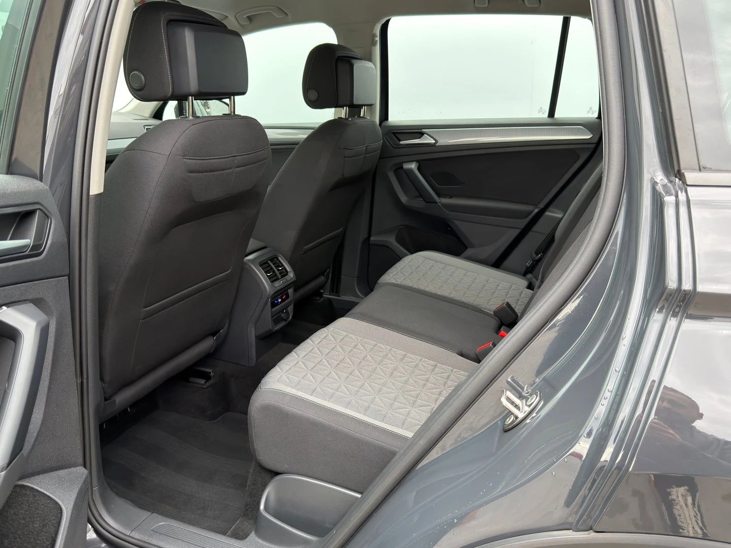 VW Tiguan Elegance 1.4 eHybrid OPF DSG | Mobile.bg � ����������� 8