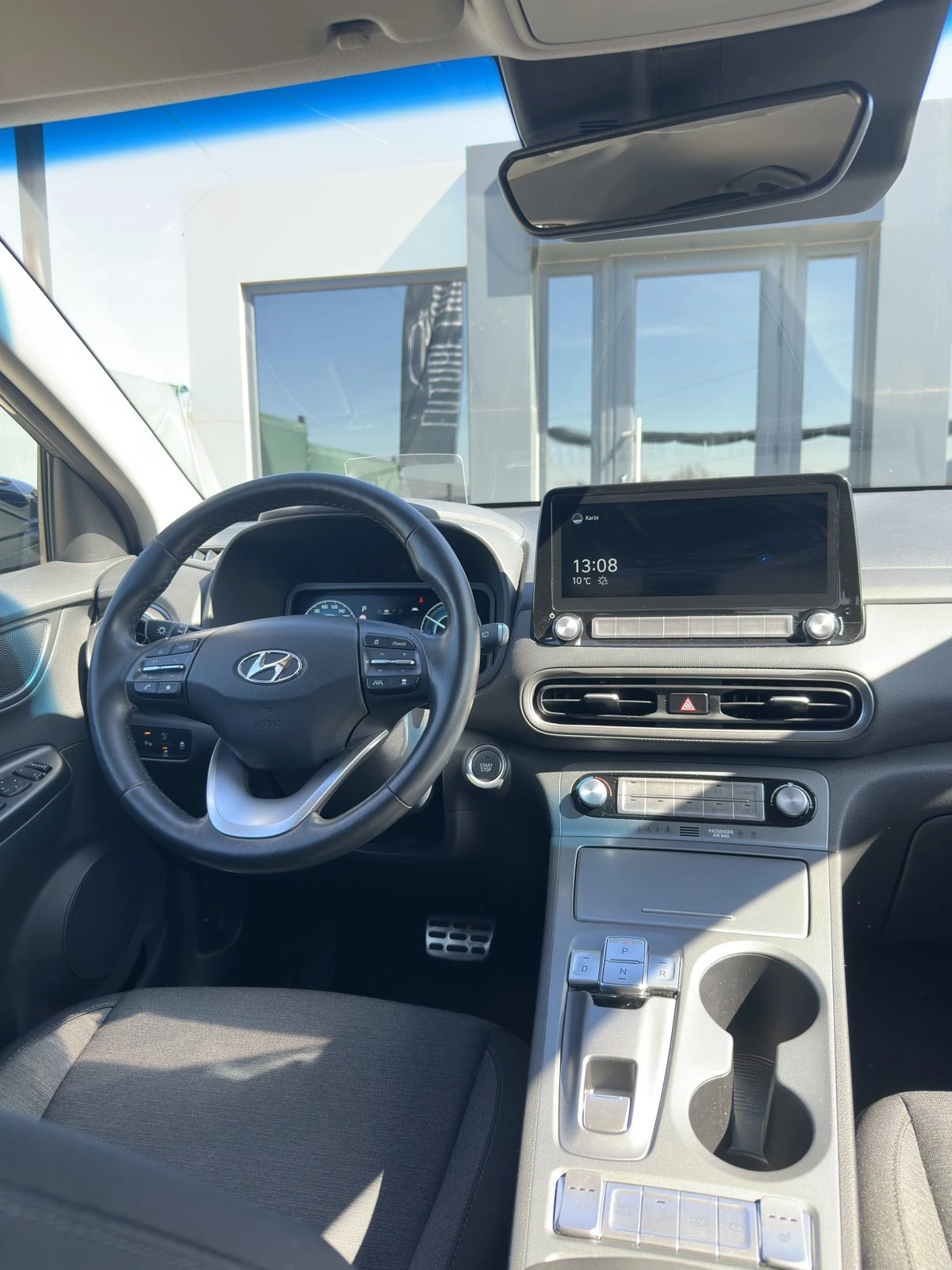 Hyundai Kona 64KWh/TREND/ГАРАНЦИЯ/SOH100%/FACELIFT/HUD/20000KM, снимка 7 - Автомобили и джипове - 53596320