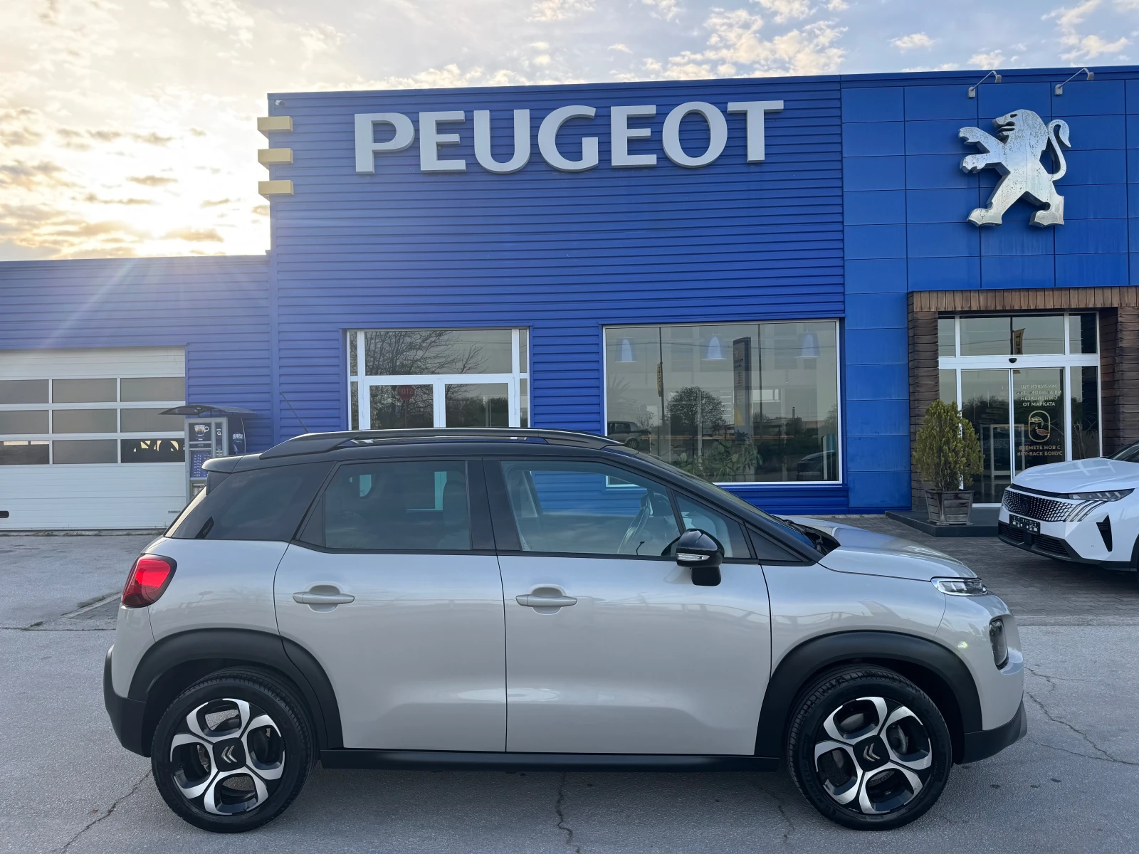 Citroen C3 Aircross 1.6 blue-HDI shine 120kc, снимка 6 - Автомобили и джипове - 54229660