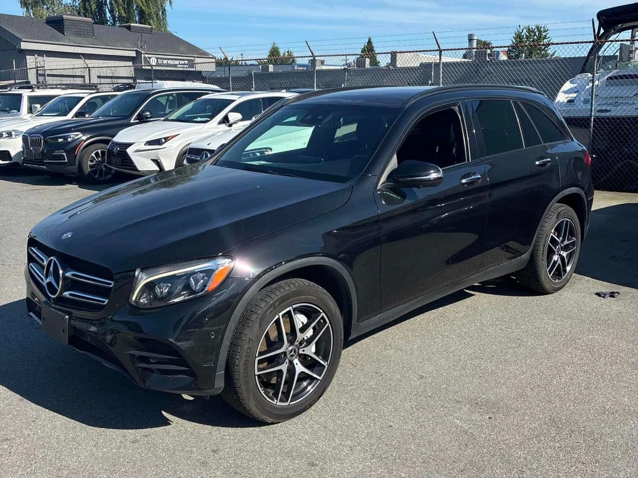 Mercedes-Benz GLC 300 * CARFAX * 360 КАМЕРИ * KEYLESS * ПАНО