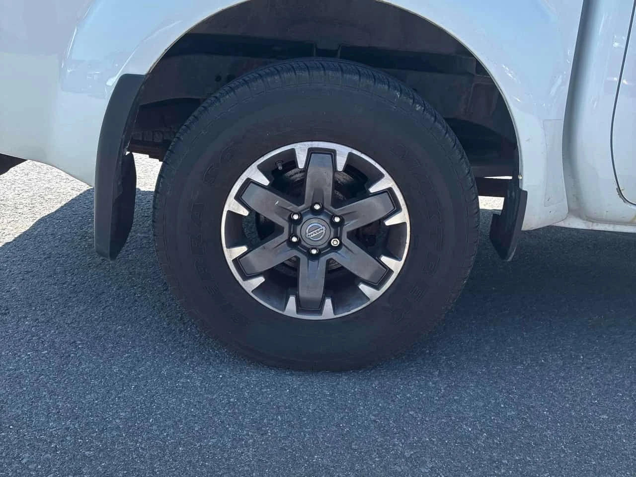 Nissan Frontier Crew Cab PRO 4X Standard Bed 4x4 Auto, снимка 6 - Автомобили и джипове - 55416613