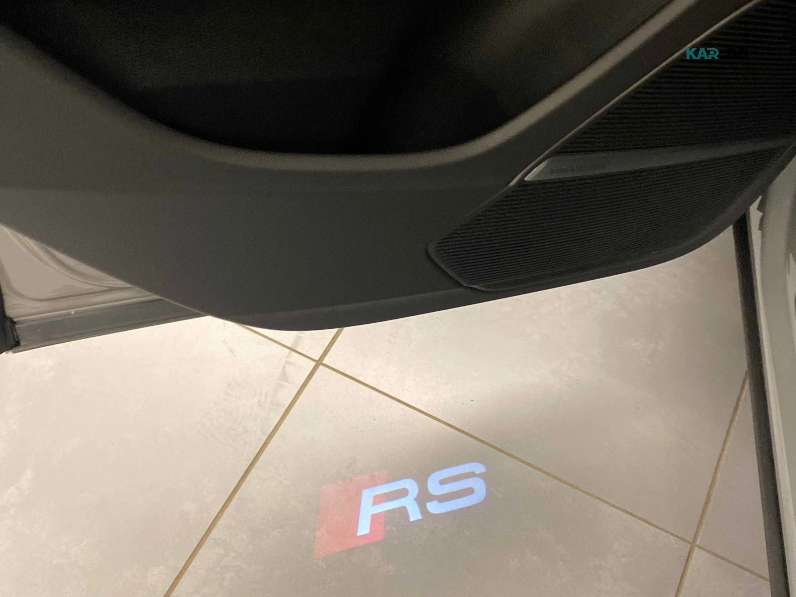 Audi RSQ8 CARBON* ОБДУХ* МАСАЖ* DISTRONIC* HUD, снимка 12 - Автомобили и джипове - 55722881