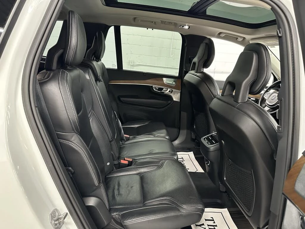 Volvo Xc90 T6 Inscription * Панорама * АвтоКредит(ЦЕНА ДО БГ), снимка 11 - Автомобили и джипове - 56202193