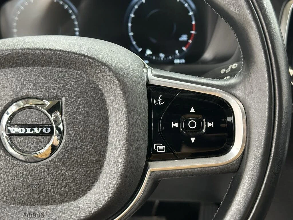 Volvo Xc90 T6 Inscription * Панорама * АвтоКредит(ЦЕНА ДО БГ), снимка 17 - Автомобили и джипове - 56202193