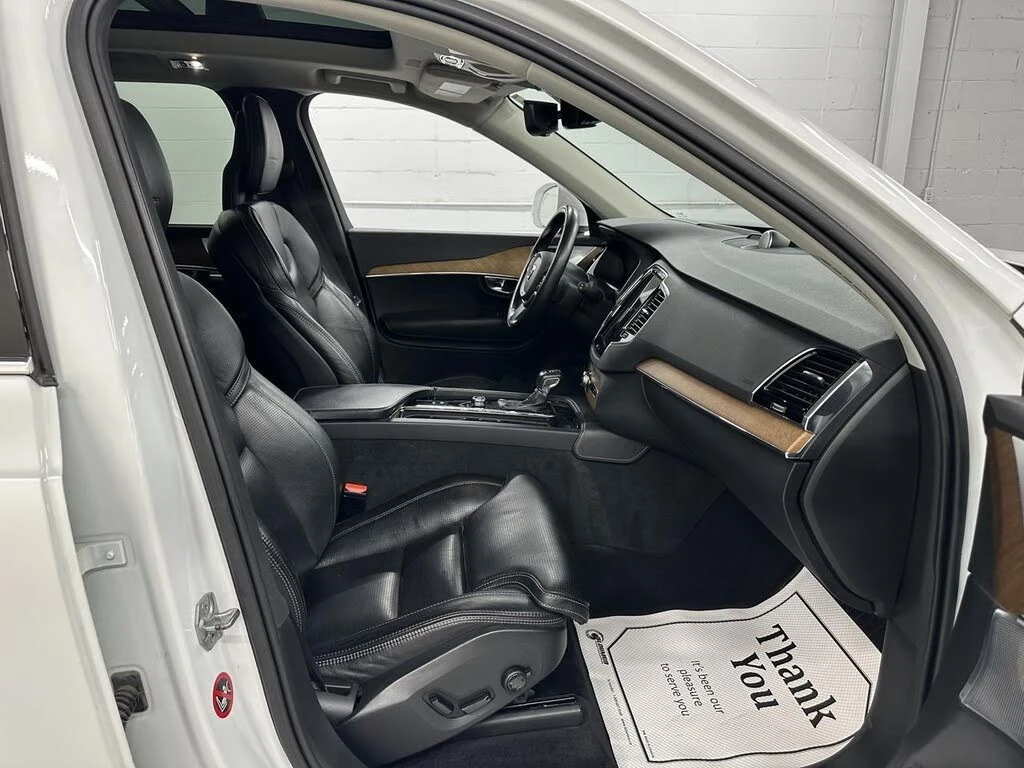 Volvo Xc90 T6 Inscription * Панорама * АвтоКредит(ЦЕНА ДО БГ), снимка 12 - Автомобили и джипове - 56202193