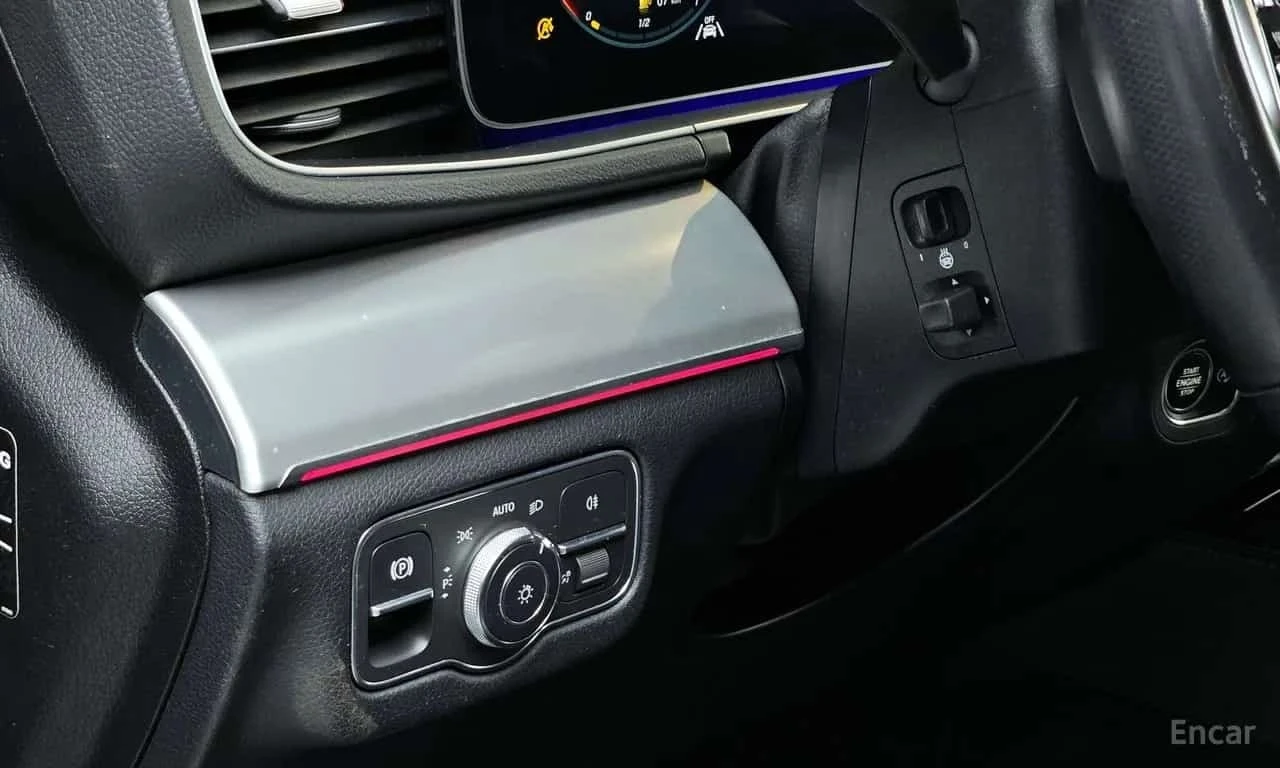 Mercedes-Benz GLE 300 d * 4MATIC * DRIVER ASSIST PKG * , снимка 14 - Автомобили и джипове - 56248486