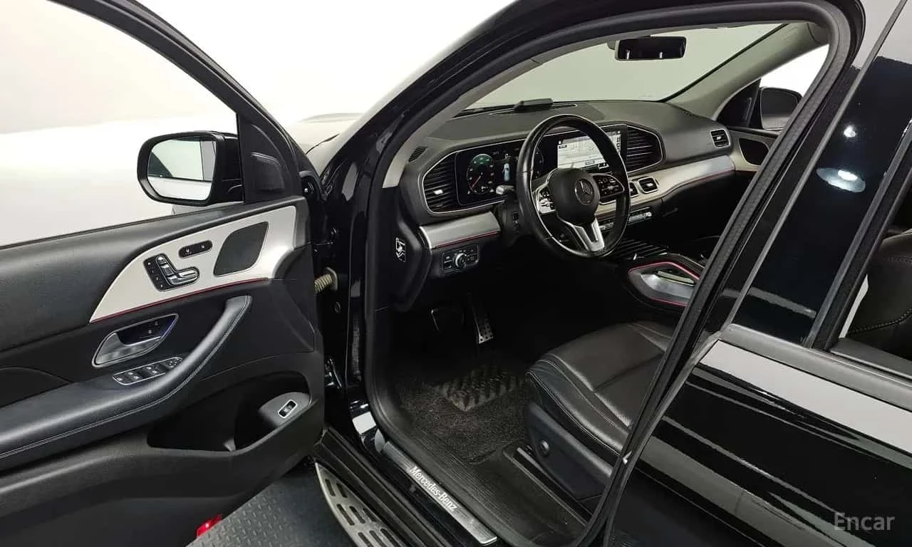 Mercedes-Benz GLE 300 d * 4MATIC * DRIVER ASSIST PKG * , снимка 10 - Автомобили и джипове - 56248486