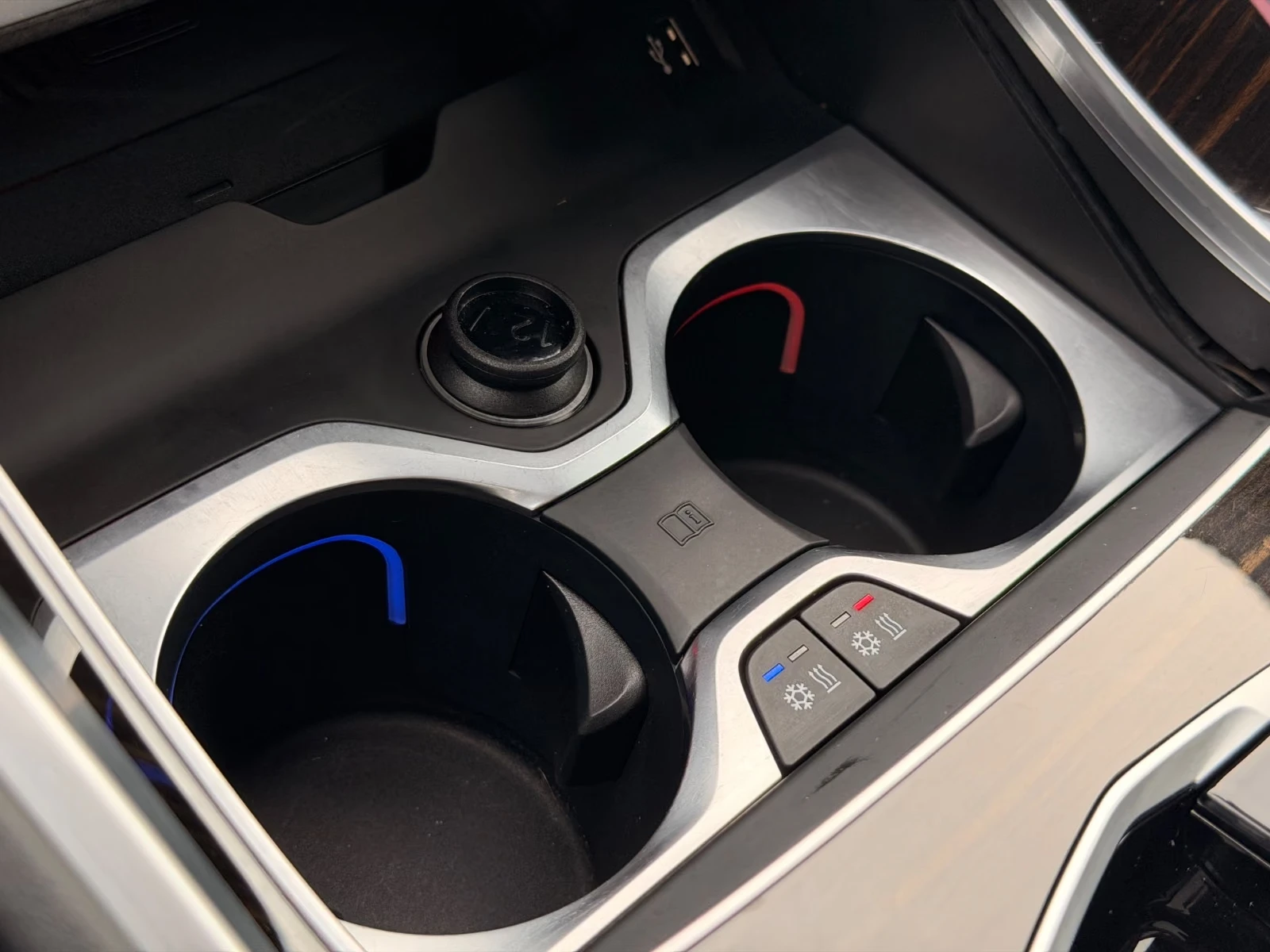 BMW X6 40d/xDrive/M-SPORT/INDIVIDUAL/SHADOW PACK/MASS/ | Mobile.bg � ����������� 10