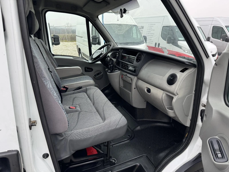 Renault Master KLIMA, снимка 13 - Бусове и автобуси - 49288205