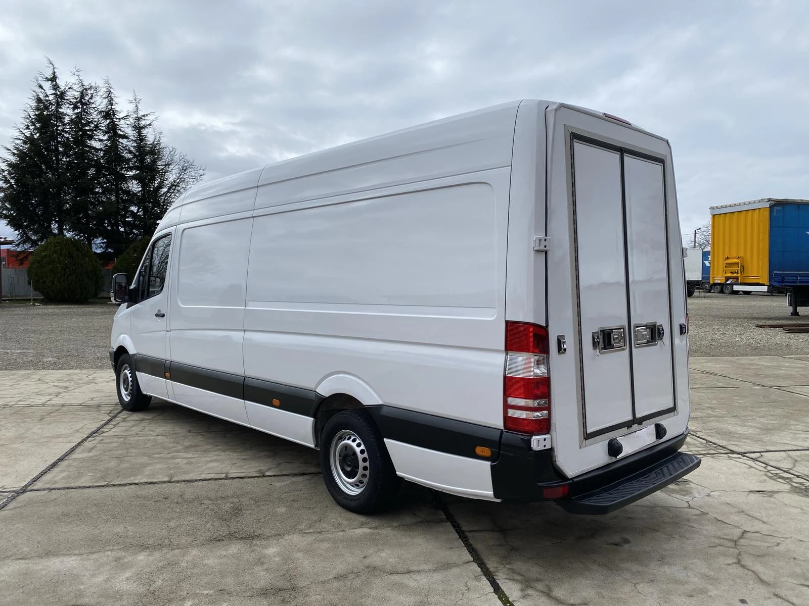 Mercedes-Benz Sprinter 313 с агрегат CARRIER XARIOS - изображение 4