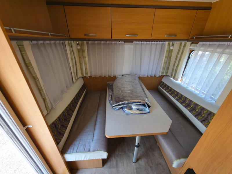 Каравана Burstner 435TS, снимка 10 - Каравани и кемпери - 51341084