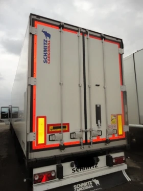 Полуремарке Schmitz SCB S3B, снимка 2