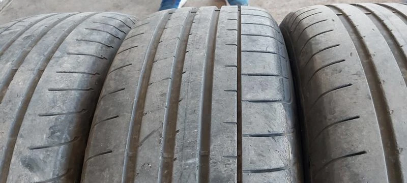 Гуми Летни 235/55R19, снимка 4 - Гуми и джанти - 33171883