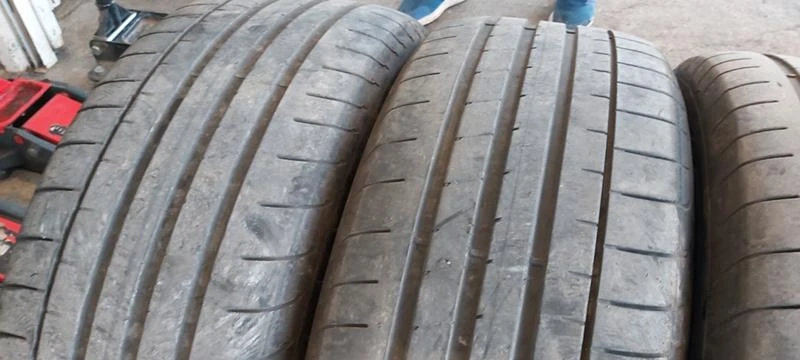 Гуми Летни 235/55R19, снимка 2 - Гуми и джанти - 33171883