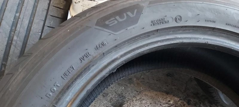 Гуми Летни 235/55R19, снимка 7 - Гуми и джанти - 33171883