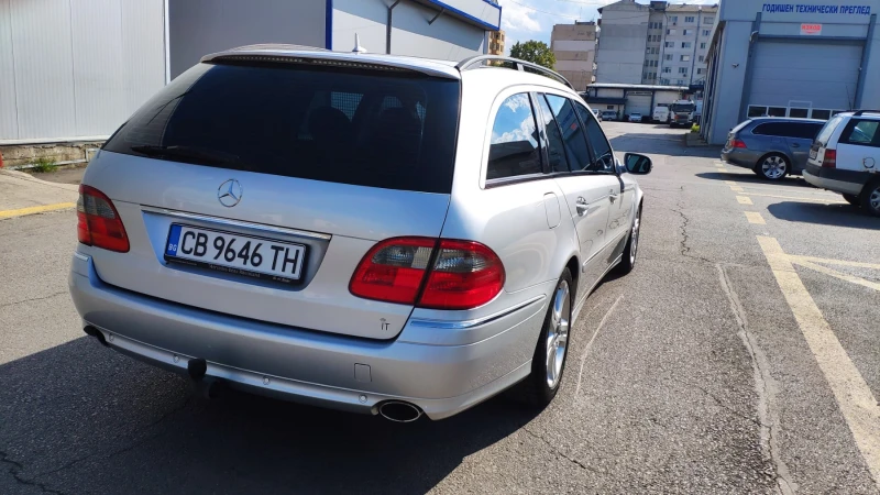 Mercedes-Benz E 300, снимка 13 - Автомобили и джипове - 47602581