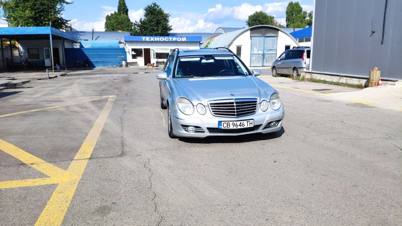 Mercedes-Benz E 300, снимка 2 - Автомобили и джипове - 47602581