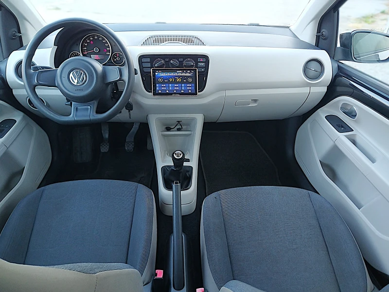 VW Up 1.0 , снимка 9 - Автомобили и джипове - 47835283