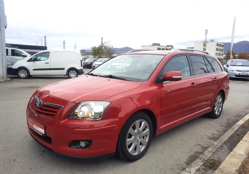 Toyota Avensis 1.8 VVT-i, снимка 3 - Автомобили и джипове - 47981296